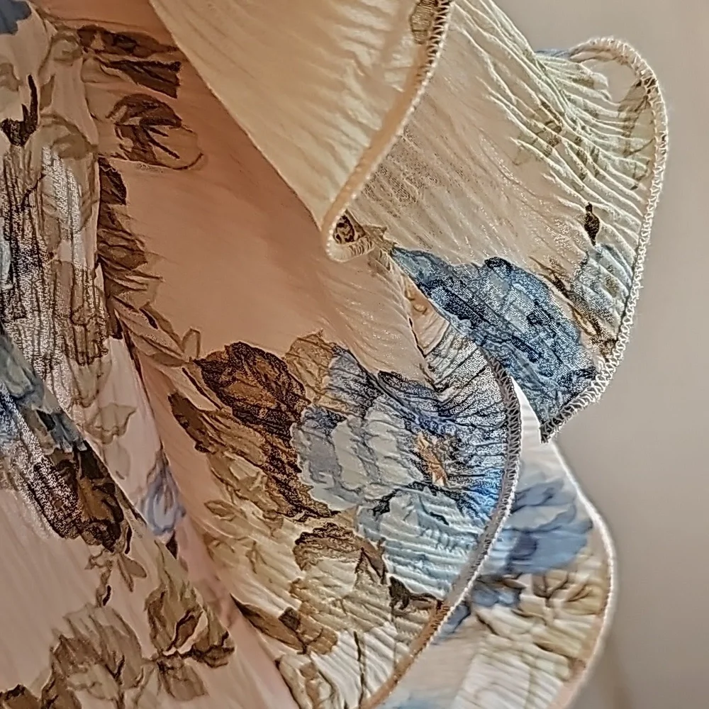 Indikah size medium top summer time top - Picture 6 of 7